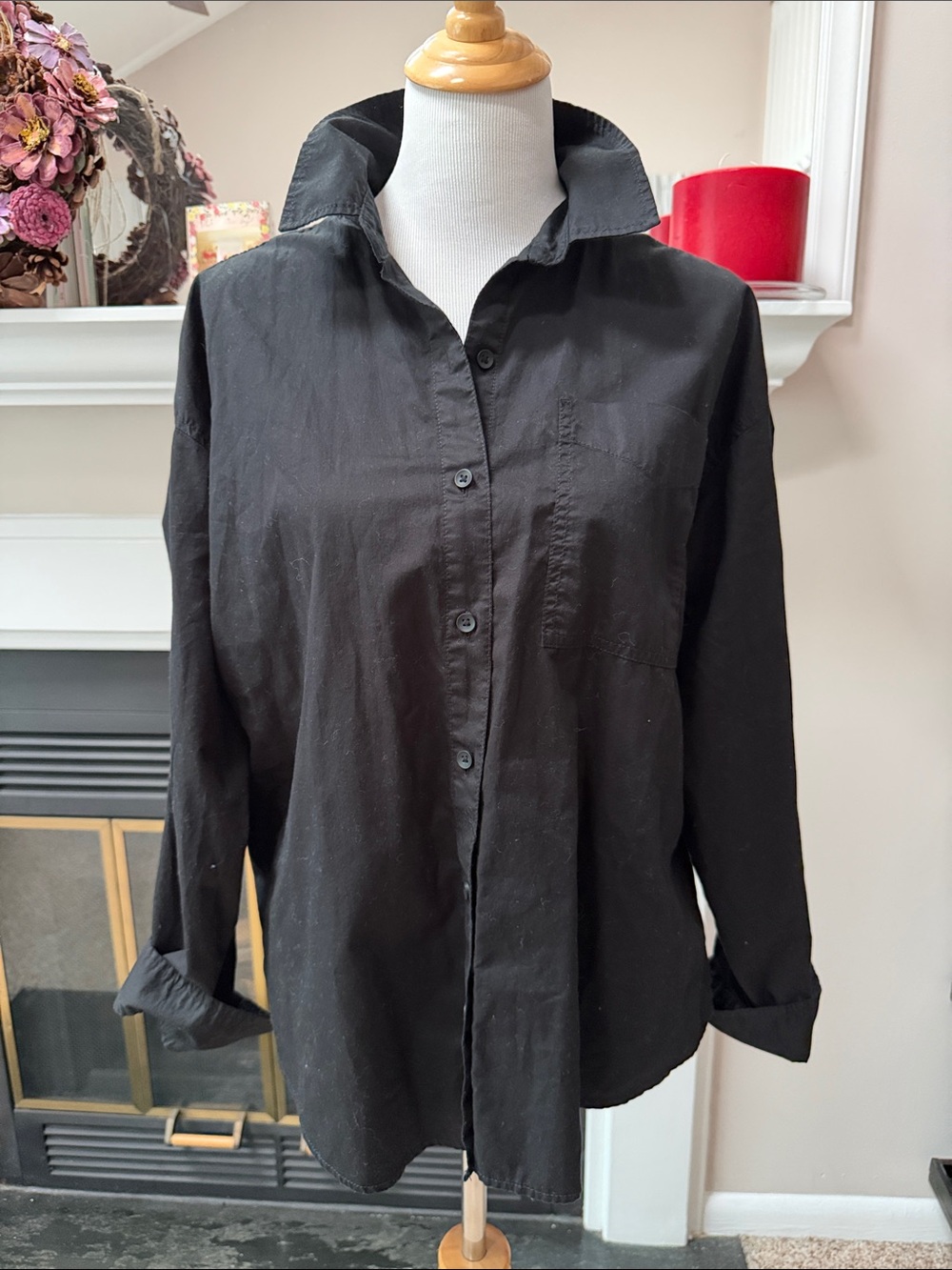 American Eagle Outfitters Black Button-Down Shirt